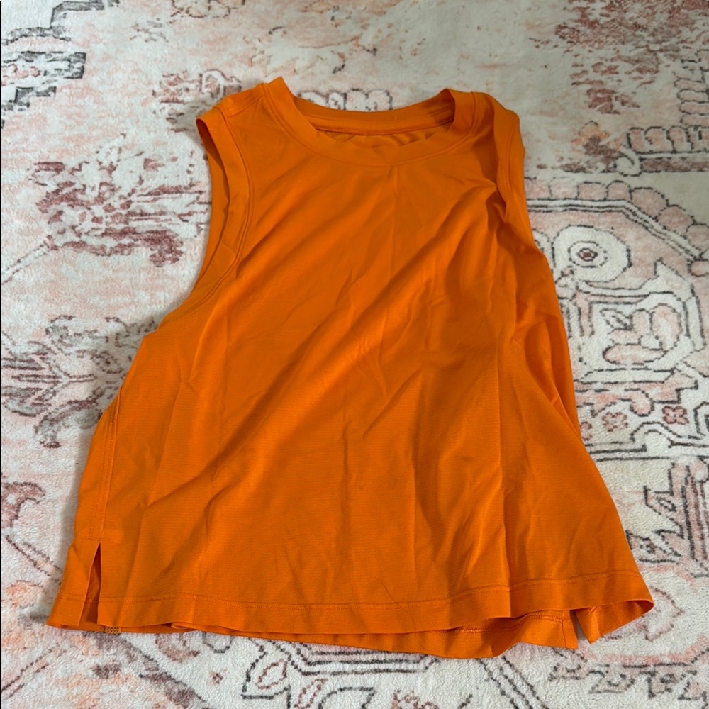 Lululemon size 2 orange flowy top